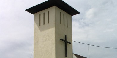 Glockenturm in Höingen- Zeigt eine vergrößerte Version