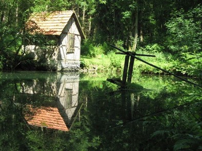 Das Jungfernloch- Zeigt eine vergrößerte Version