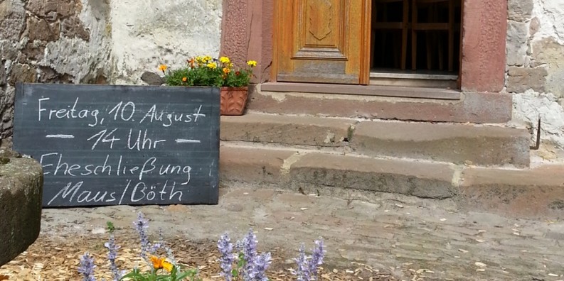 Hochzeit auf Schloss Homberg- Zeigt eine vergrößerte Version