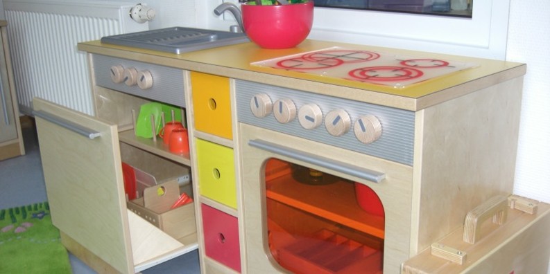 Spielküche Spielküche - Zeigt eine vergrößerte Version